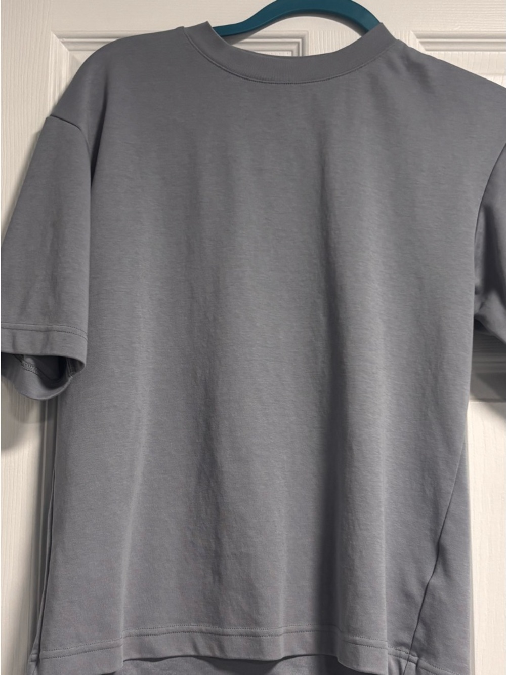 Uniqlo Men's Crewneck T-Shirt - Gray
